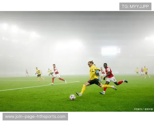 奥格斯堡中场拦截决定节奏:足球场上的战术之美 奥格斯堡中场拦截决定节奏:足球场上的战术之美